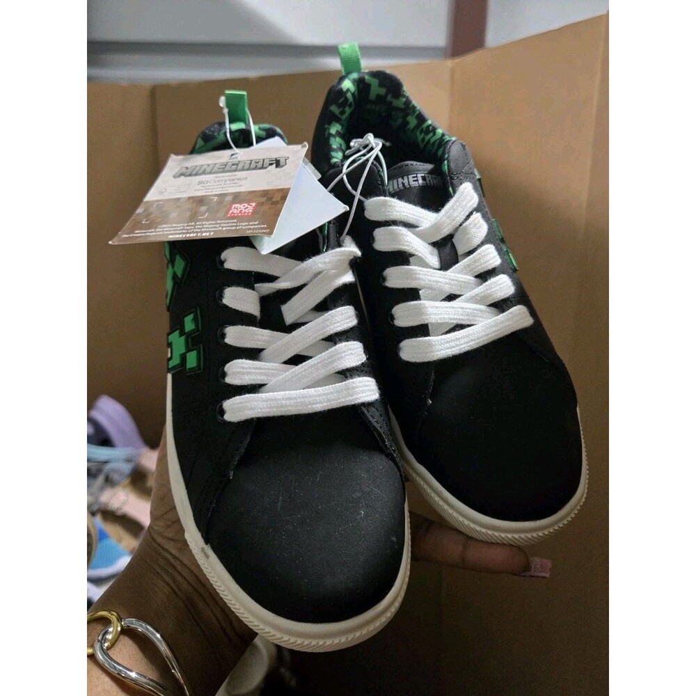 Kids' Minecraft Court Shoes Youth Black And Green Creeper Low Top Sneaker Size 1 - Picture 4 of 5